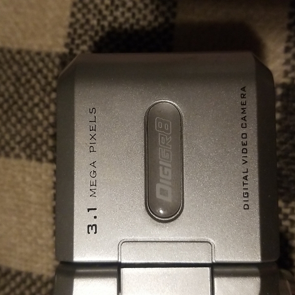 Digital video camera - Picture 5 of 8